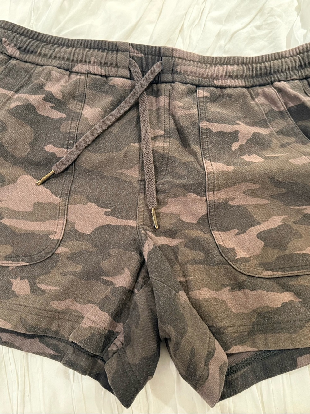 Athleta Camo Drawstring Lounge Shorts